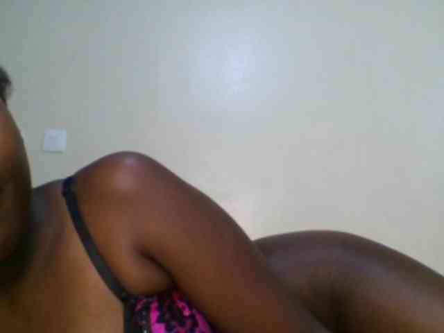 Leslie-ann webcam