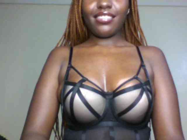 Leslie-ann webcam