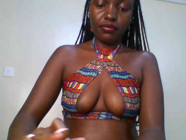 Leslie-ann webcam