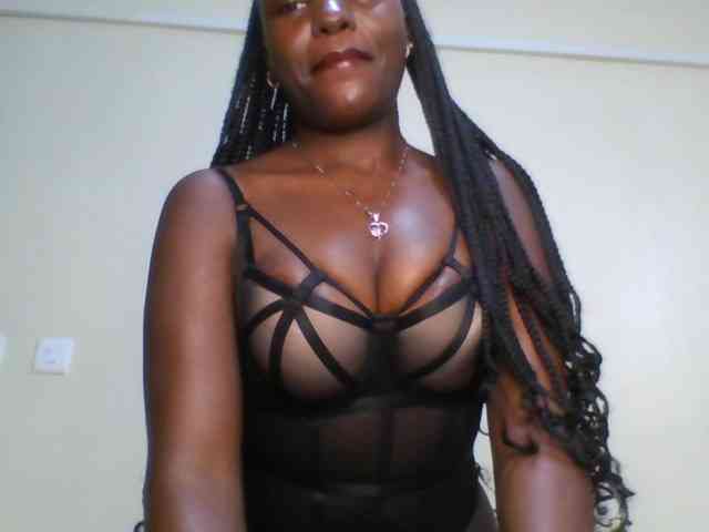 Leslie-ann webcam