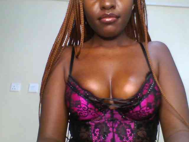 Leslie-ann webcam