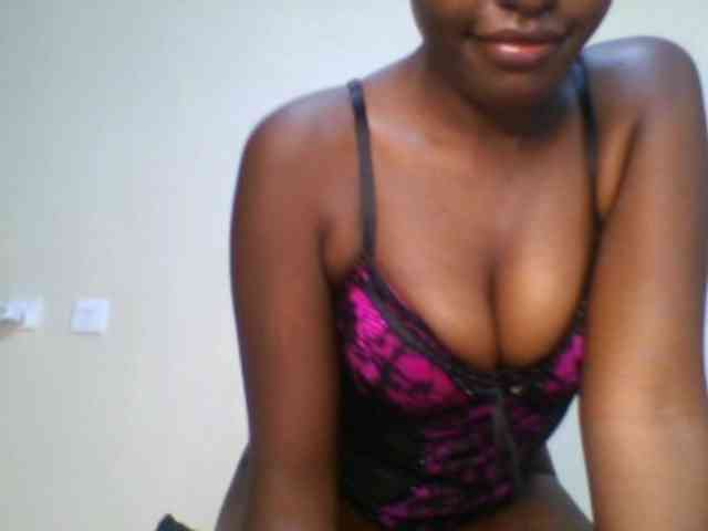 Model: Leslie-ann