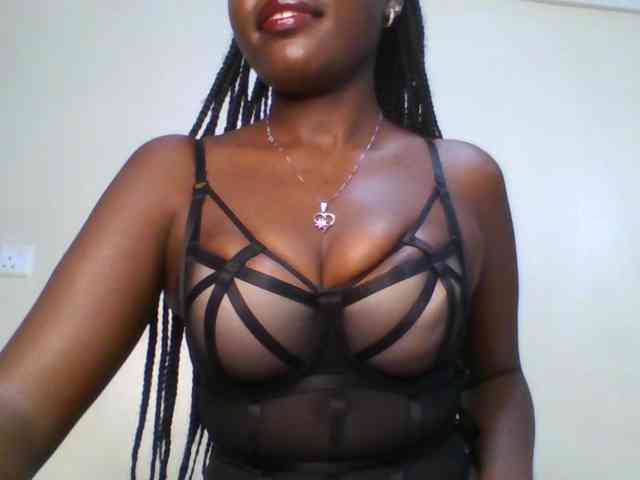 Leslie-ann webcam