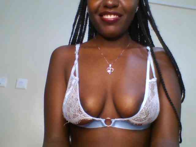 Leslie-ann webcam