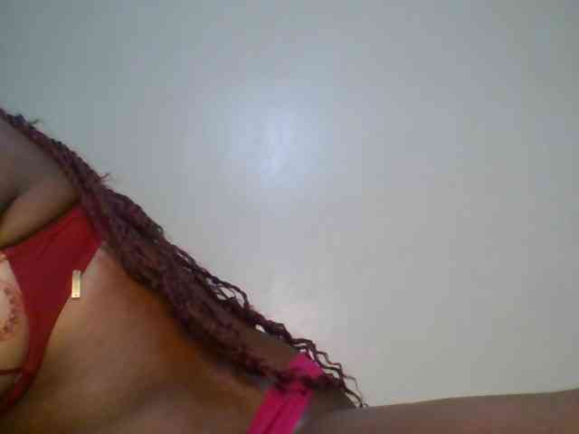 Leslie-ann webcam