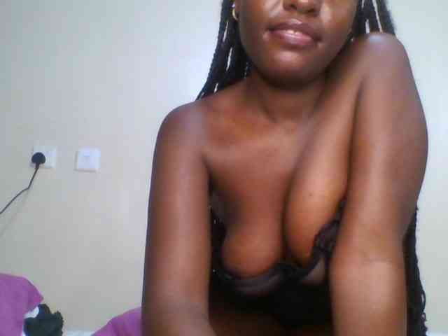Leslie-ann webcam