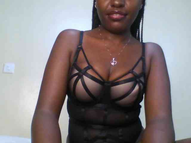 Leslie-ann webcam