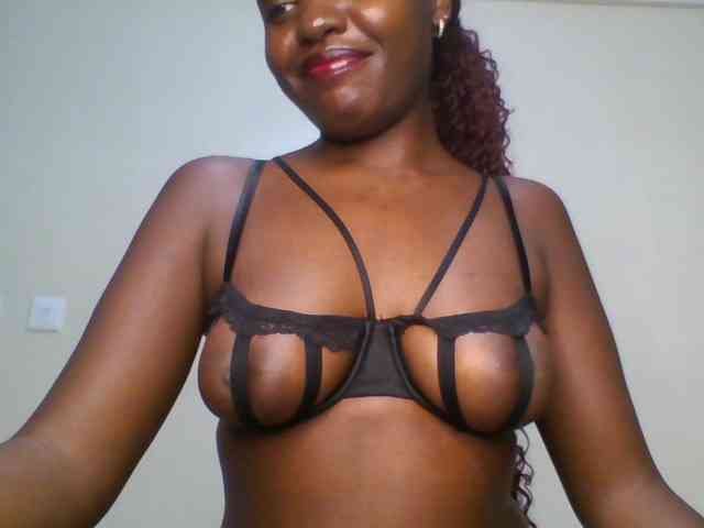 Leslie-ann webcam