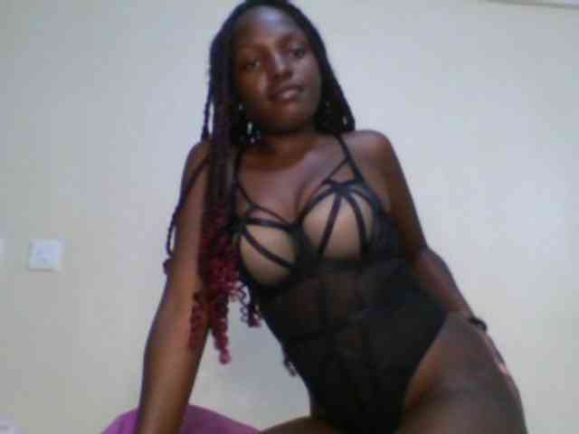 Leslie-ann webcam