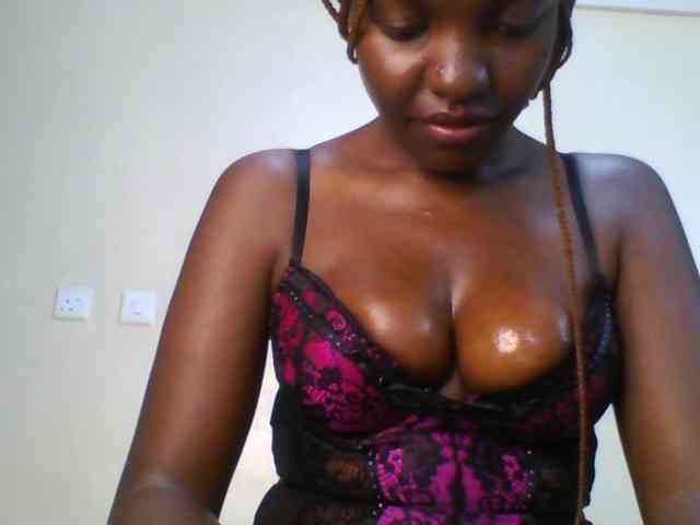 Leslie-ann webcam