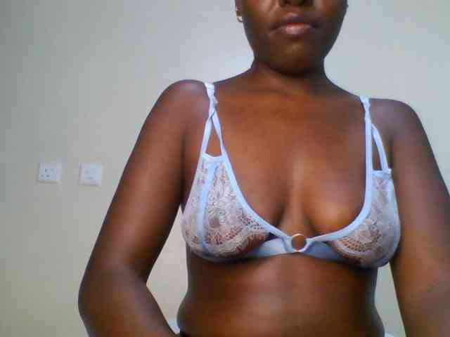 Leslie-ann webcam