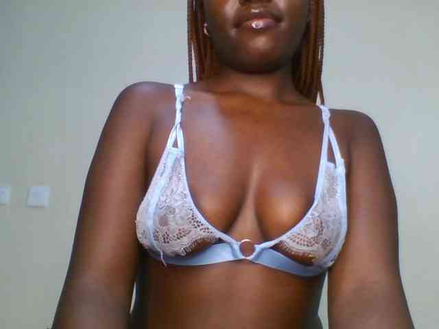 Leslie-ann webcam
