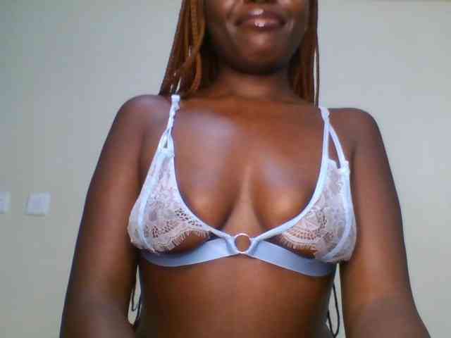 Leslie-ann webcam