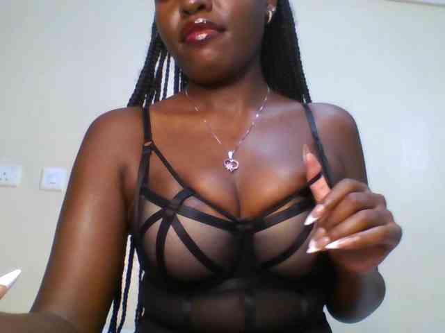 Leslie-ann webcam