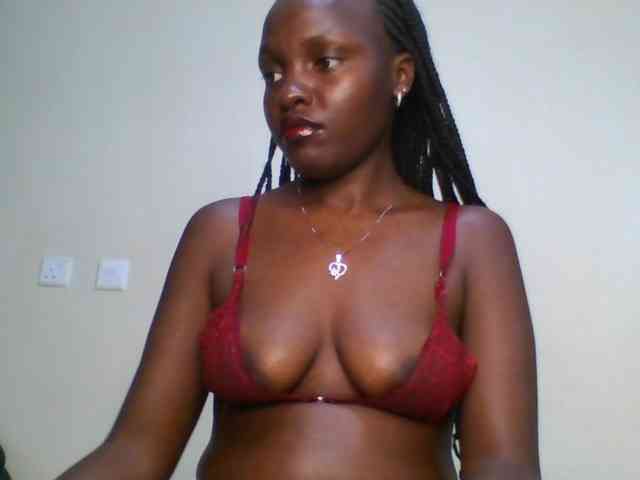 Leslie-ann1 Live Webcam on BongaCams