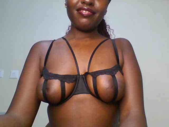Leslie-ann webcam