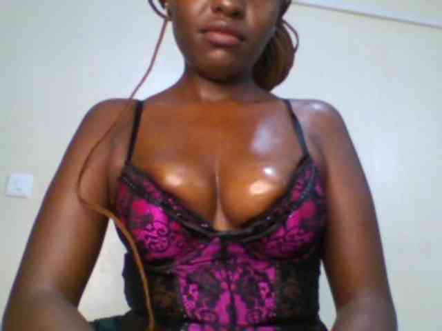 Leslie-ann webcam