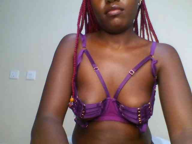 Leslie-ann webcam