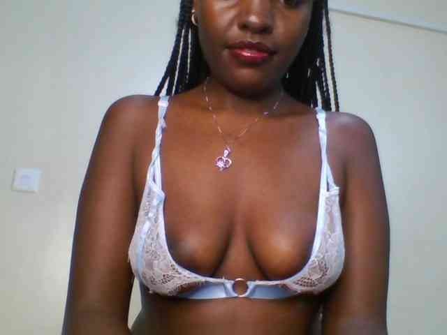 Leslie-ann webcam
