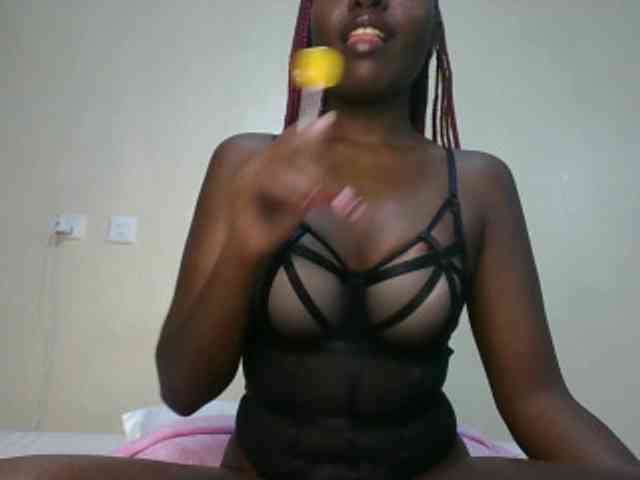 Leslie-ann webcam