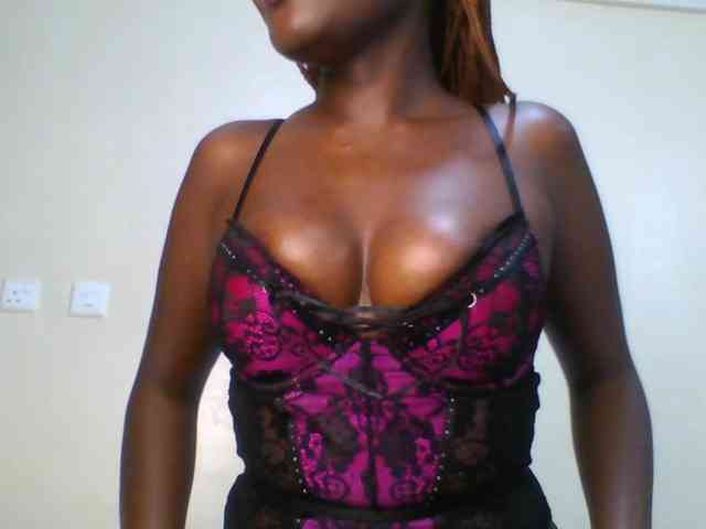 Leslie-ann webcam