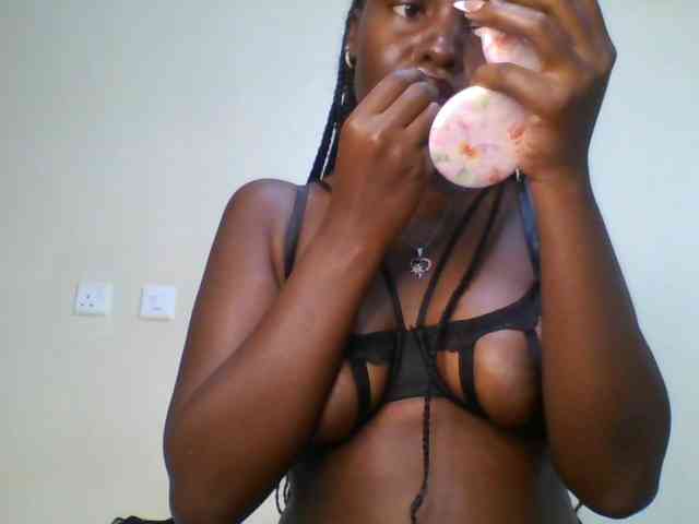 Leslie-ann webcam