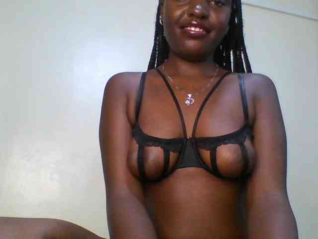 Leslie-ann webcam