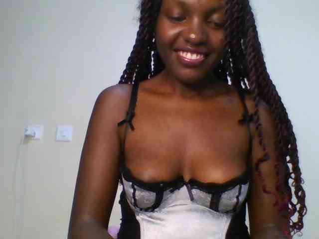 Leslie-ann webcam