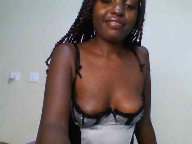 Leslie-ann webcam