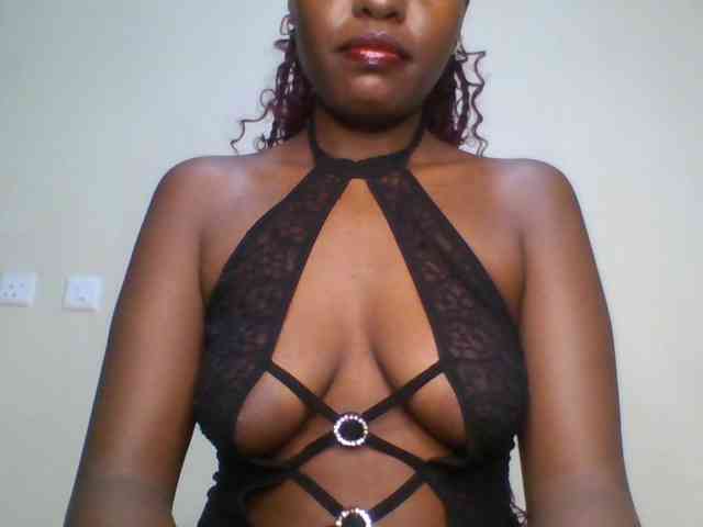 Leslie-ann webcam
