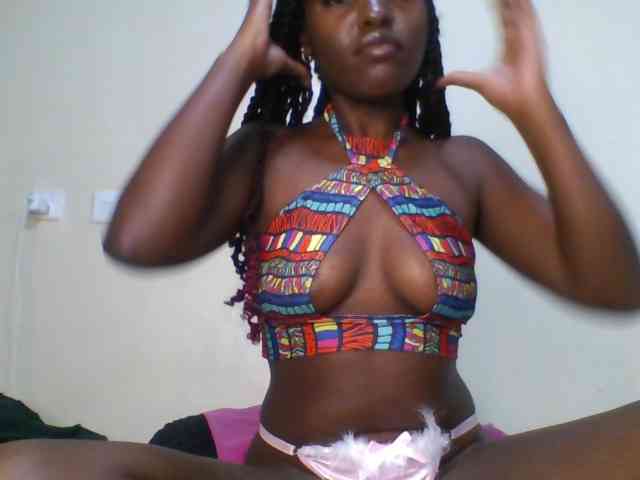 Leslie-ann webcam