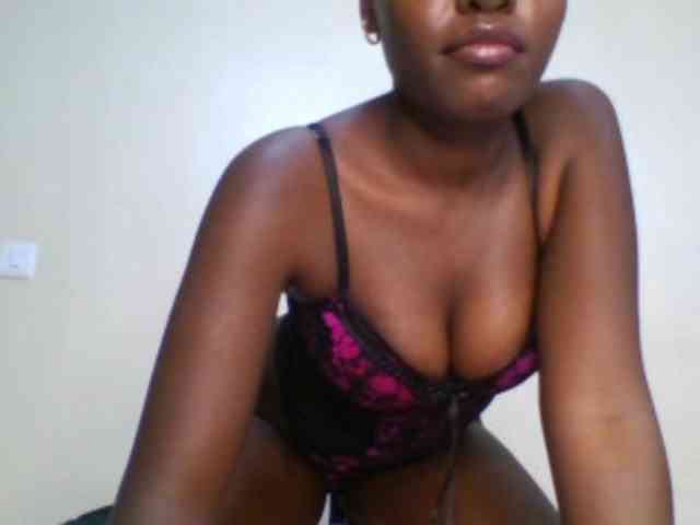 Leslie-ann webcam