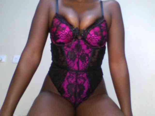 Leslie-ann webcam