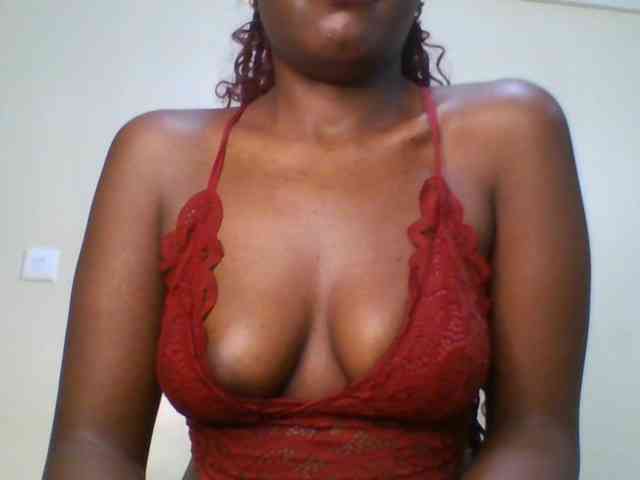 Leslie-ann webcam