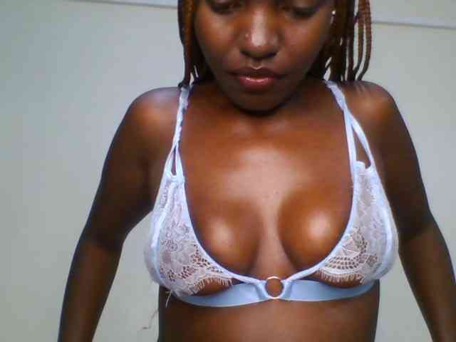 Leslie-ann webcam