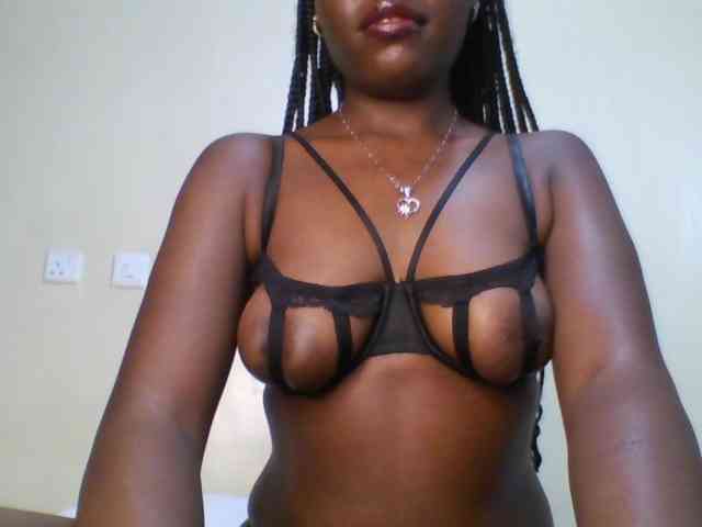Leslie-ann webcam