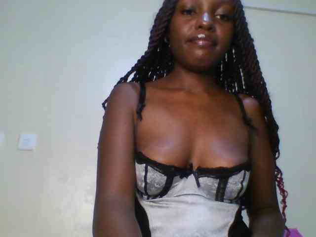 Leslie-ann webcam