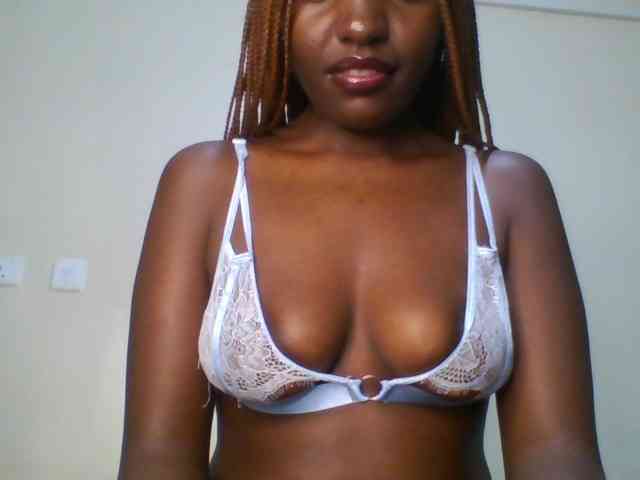 Leslie-ann webcam
