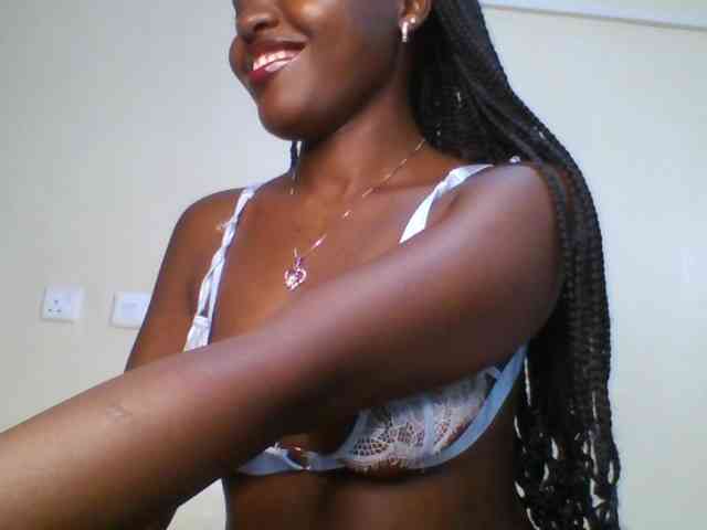 Model: Leslie-ann