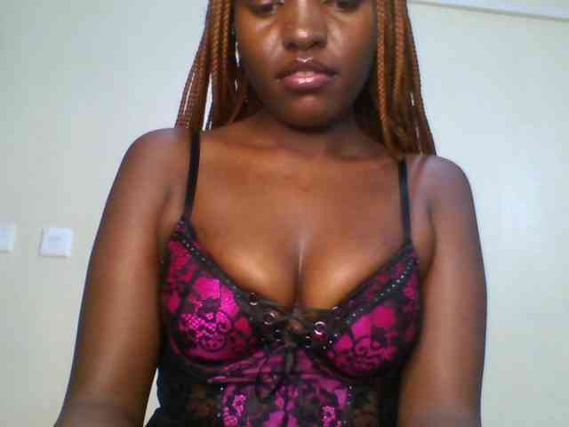 Leslie-ann webcam