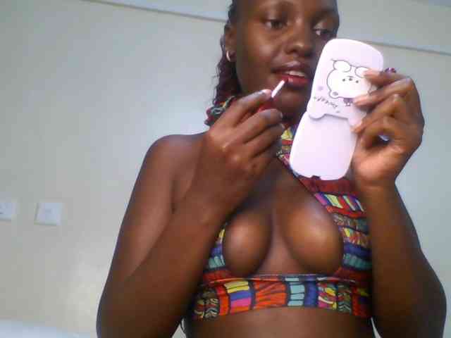 Leslie-ann webcam
