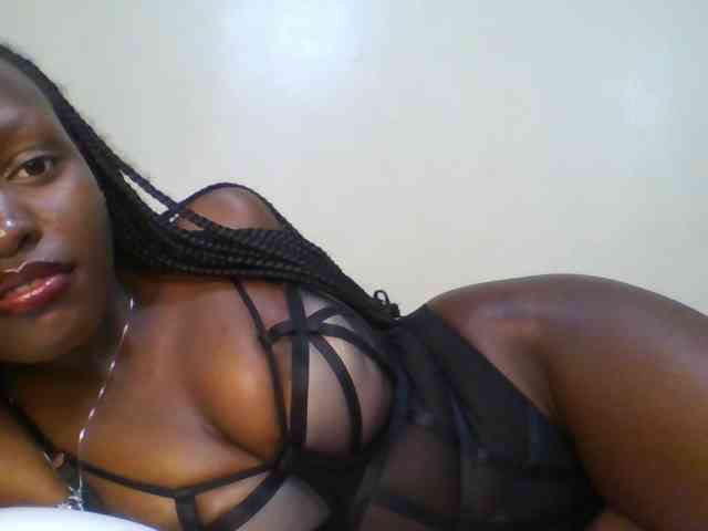 Leslie-ann webcam
