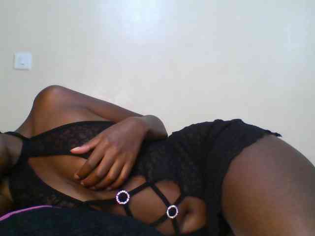 Leslie-ann webcam