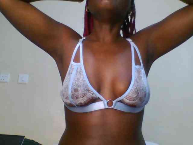 Leslie-ann webcam