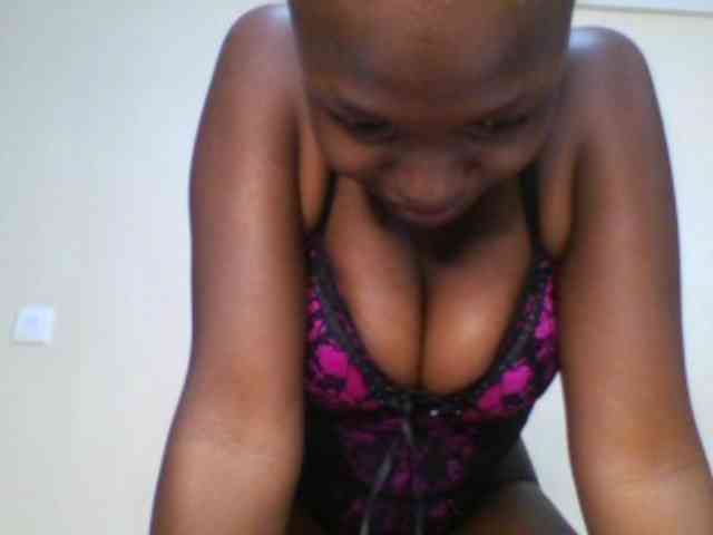 Leslie-ann webcam