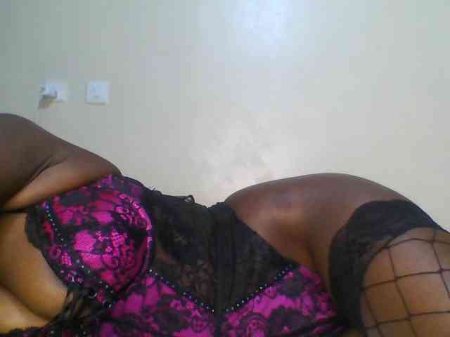 Leslie-ann webcam