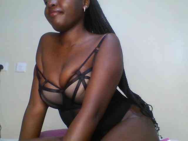 Leslie-ann webcam