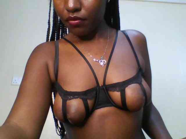 Leslie-ann webcam