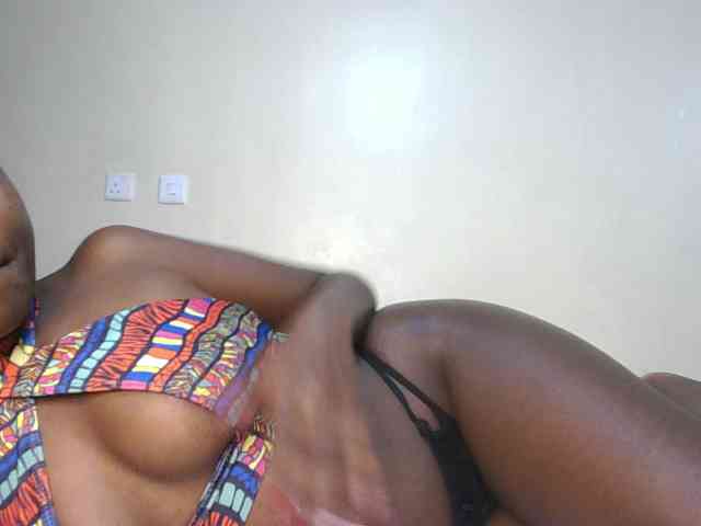 Leslie-ann webcam