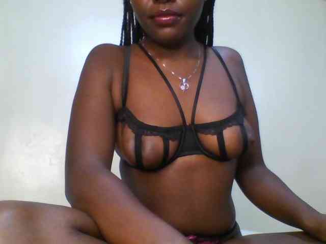 Leslie-ann webcam